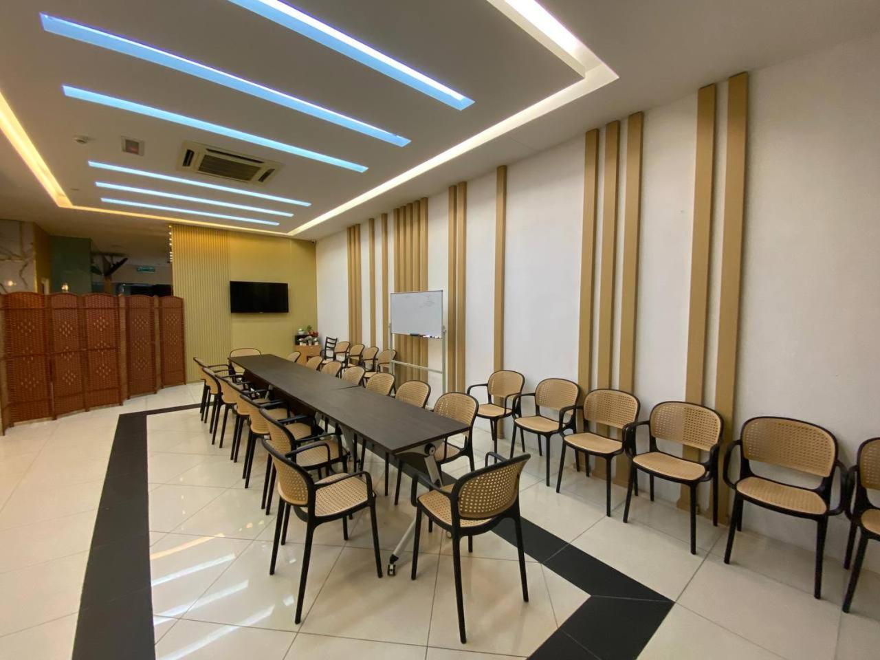 Bangi Business Hotel Kampong Sungai Ramal Dalam المظهر الخارجي الصورة